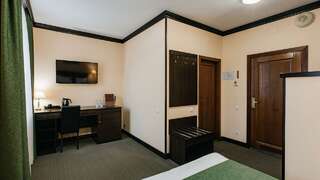 Гостиница Сибирь Барнаул Номер стандарт с 1 двуспальной кроватью-3