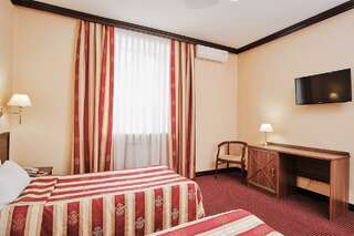 Гостиница Сибирь Барнаул Номер стандарт с 2 односпальными кроватями-2